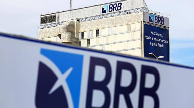 Agências do BRB voltam a abrir às 11h nesta segunda (8) Agências do BRB voltam a abrir às 11h nesta segunda (8)