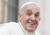 Covid-19 faz papa cortar salários de cardeais e clérigos