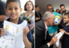 Menino que desenhou próprio álbum da Copa viaja pela 1ª vez de avião e conhece Tite e Marta