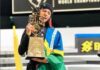 Rayssa Leal, aos 14 anos, é campeã do mundial de skate e chora de alegria no Rio