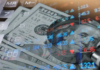 Dólar cai e volta a negociar abaixo de R$ 5, apesar dos dados fortes de emprego nos EUA